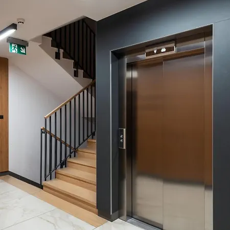 24 Premium Apartment